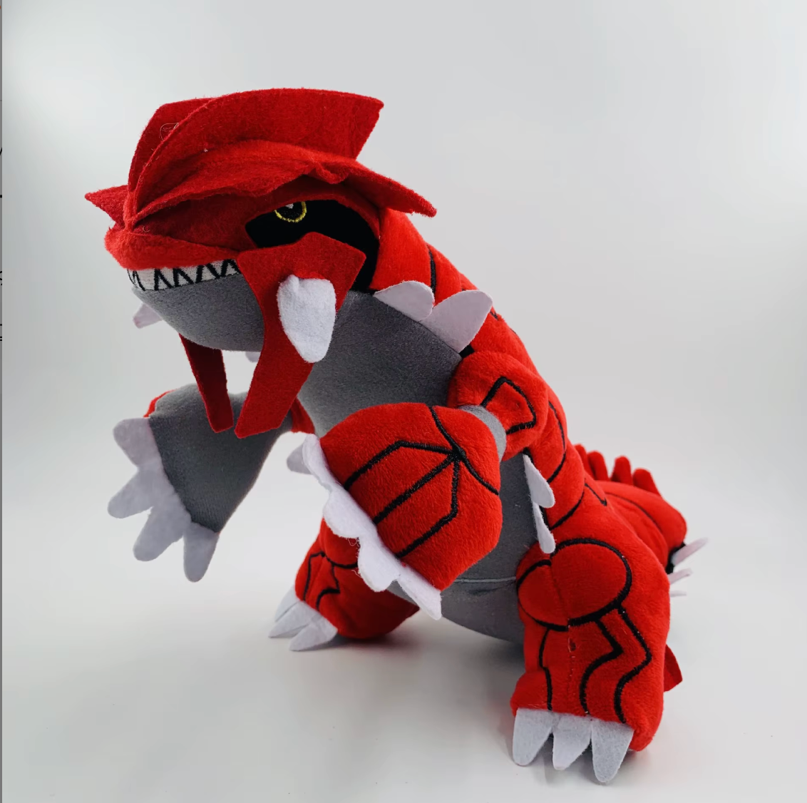 Pokemon - Groudon - Plushie